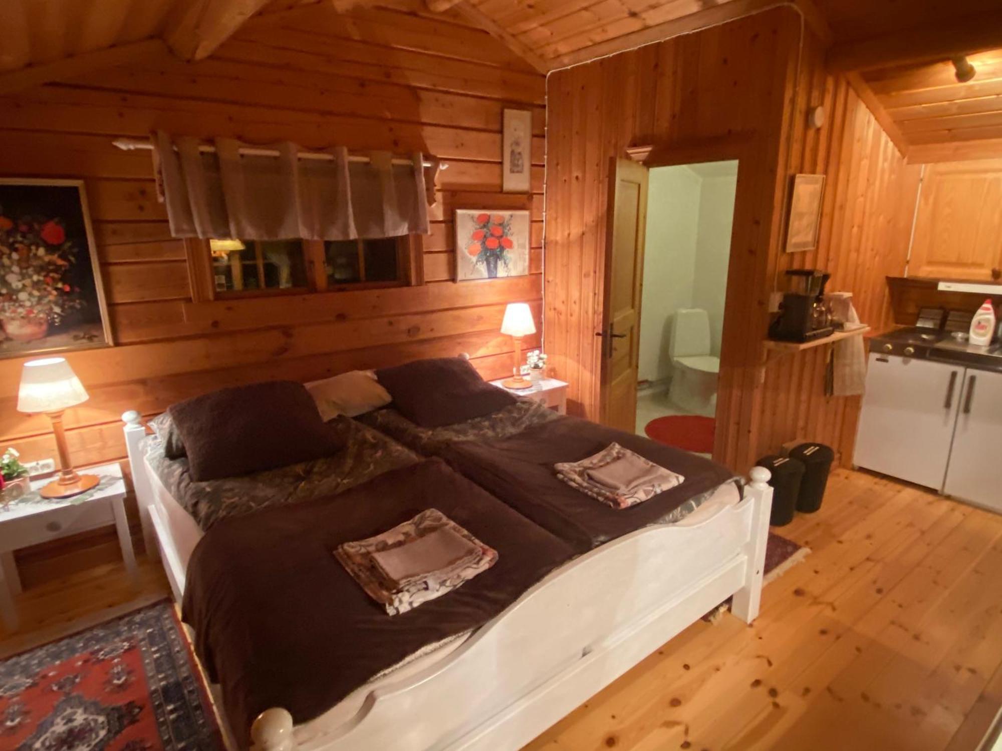 Timrad Stuga I Kanten Av Skogen Med Spa Moejlighet มุลเคอ ภายนอก รูปภาพ