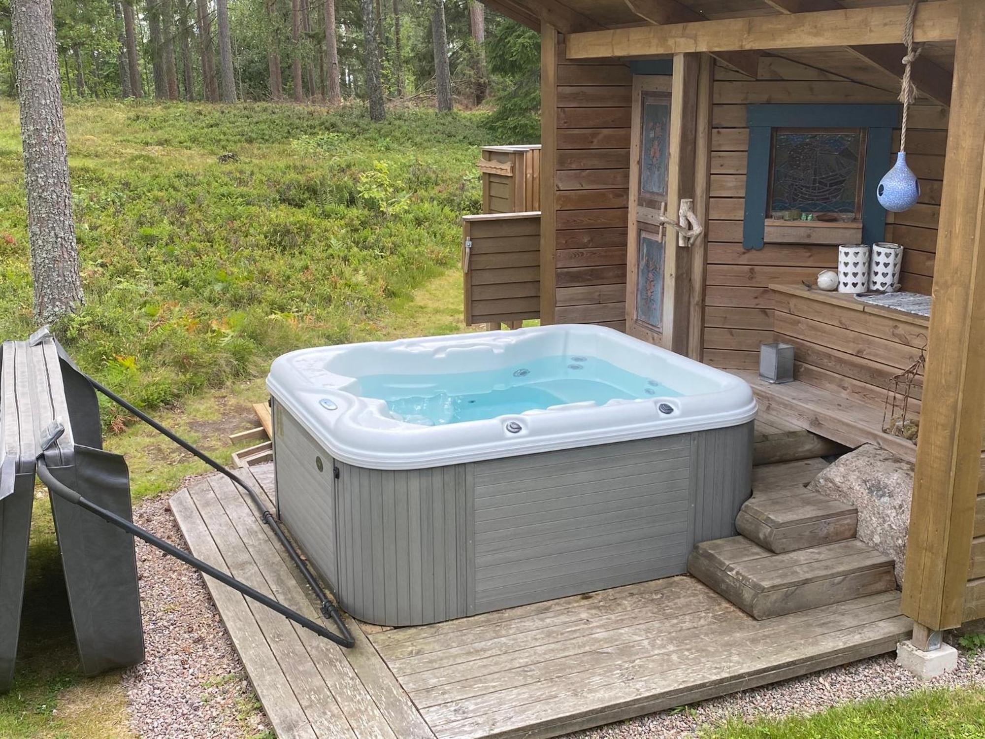 Timrad Stuga I Kanten Av Skogen Med Spa Moejlighet มุลเคอ ภายนอก รูปภาพ
